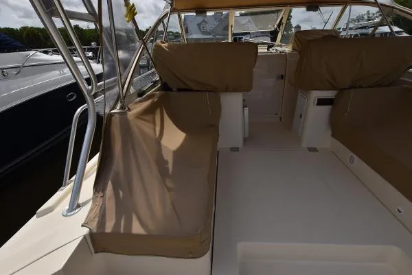 Slide: The Image of Mainship RUMRUNNER II 2004 - 4