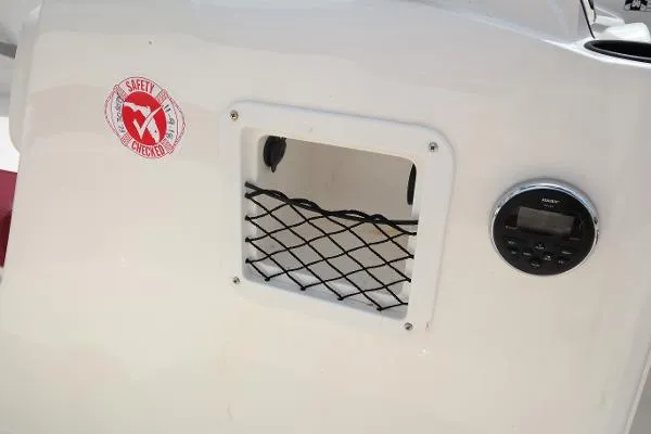 Slide: The Image of Bayliner Element XL 2015 - 10