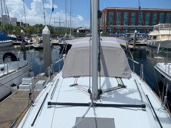 Slide: The Image of Beneteau 35.1 w/Generator 2018 - 3
