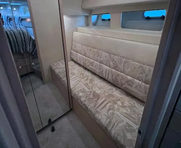 Slide: The Image of Bayliner 4788 Pilothouse 1994 - 10
