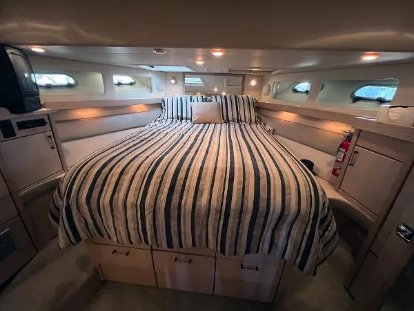 Slide: The Image of Bayliner 4788 Pilothouse 1994 - 6