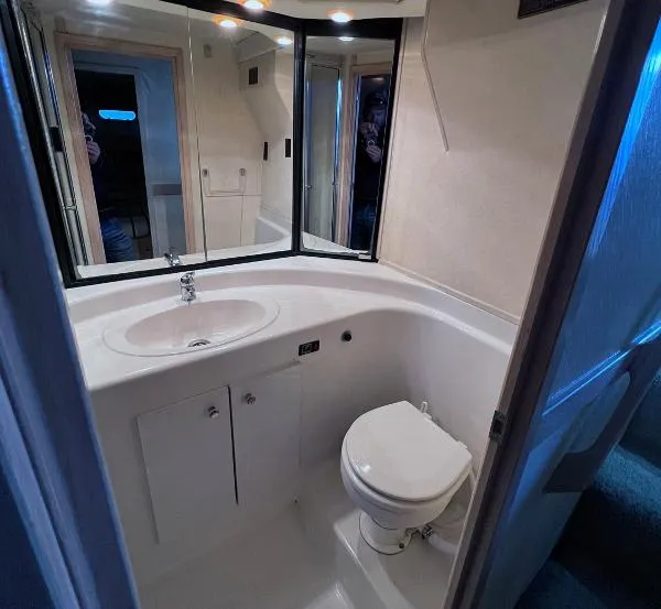 Slide: The Image of Bayliner 4788 Pilothouse 1994 - 9