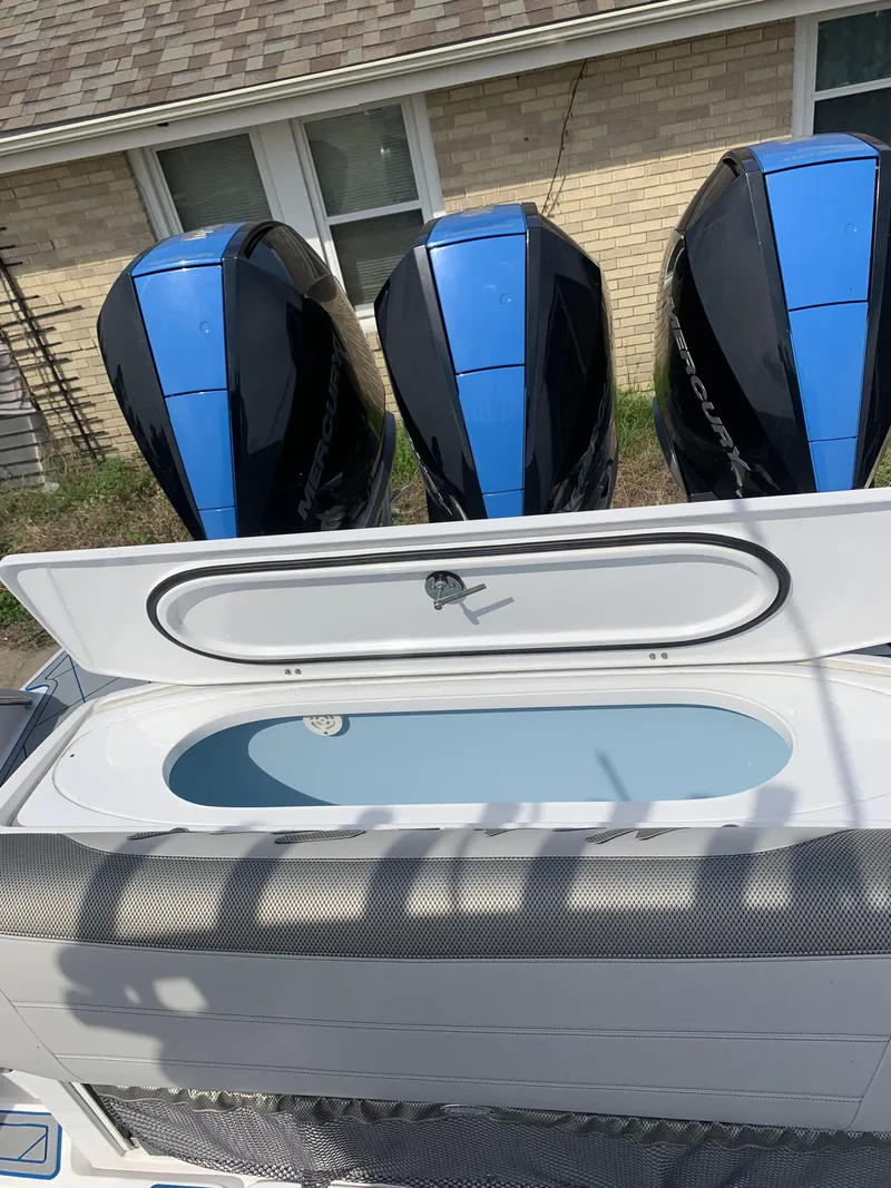 Slide: The Image of Nor-Tech 340 Sport 2021 - 11