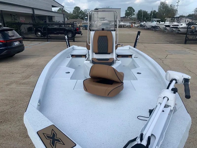 Slide: The Image of Xpress H20B HYPER-LIFT BAY 2026 - 2