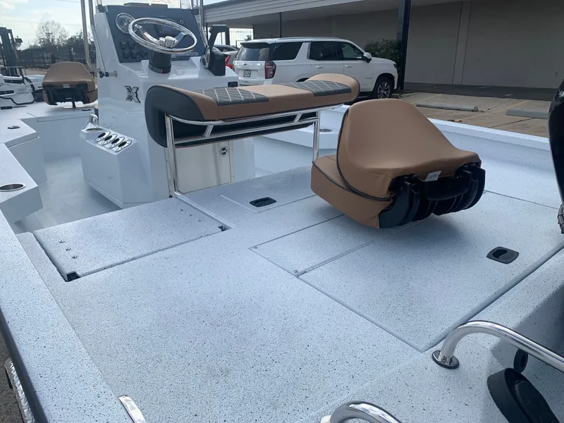 Slide: The Image of Xpress H20B HYPER-LIFT BAY 2026 - 4