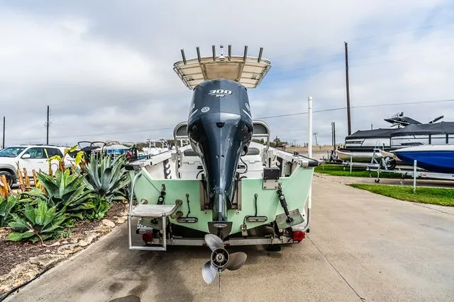 Slide: The Image of Boston Whaler 22 Guardian 1994 - 4