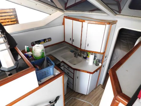 Slide: The Image of Sea Ray 345 Sedan Bridge 1988 - 6