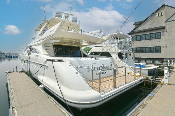 Slide: The Image of Azimut 62 2003 - 1