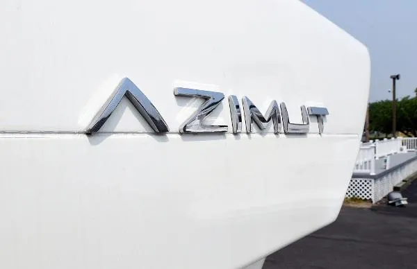 Slide: The Image of Azimut 62 2003 - 8