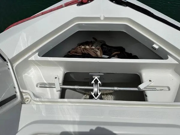 Slide: The Image of SeaVee 390Z 2018 - 2