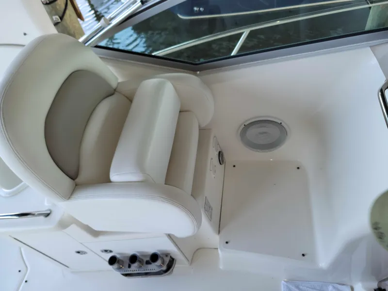 Slide: The Image of Sea Ray 340 Sundancer 2004 - 3
