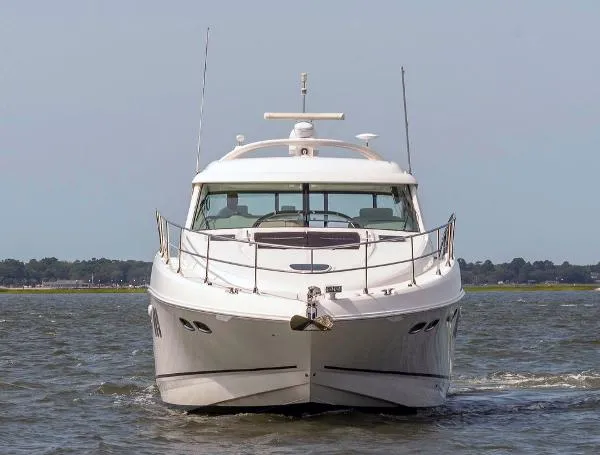 Slide: The Image of Sea Ray 580 Sundancer 2011 - 2