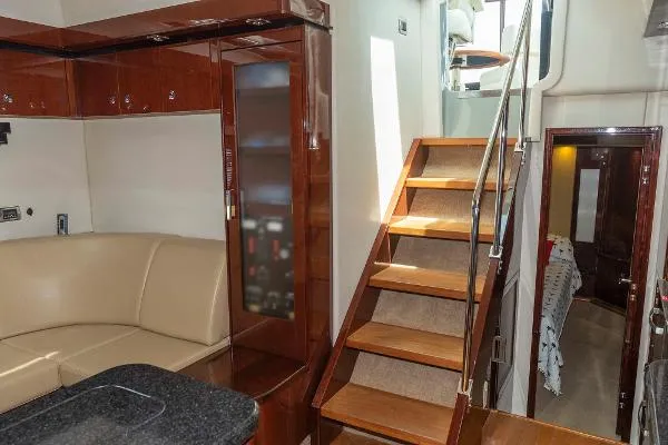 Slide: The Image of Sea Ray 580 Sundancer 2011 - 5