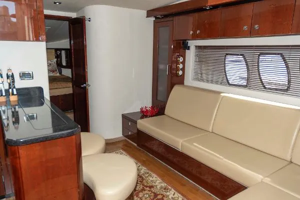 Slide: The Image of Sea Ray 580 Sundancer 2011 - 9