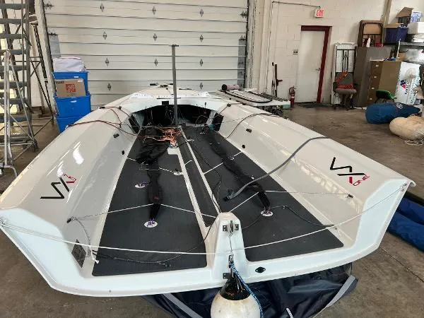 Slide: The Image of Ovington VX One 2018 - 6