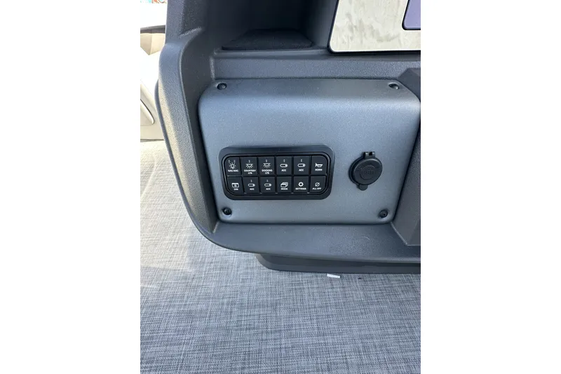 Slide: The Image of Control panel of 2026 Sun Tracker Party Barge 16 DLX pontoon boat. - 34