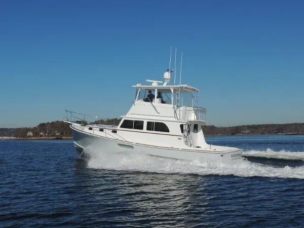 Slide: The Image of Lowell Brothers Flybridge Sedan 2019 - 1