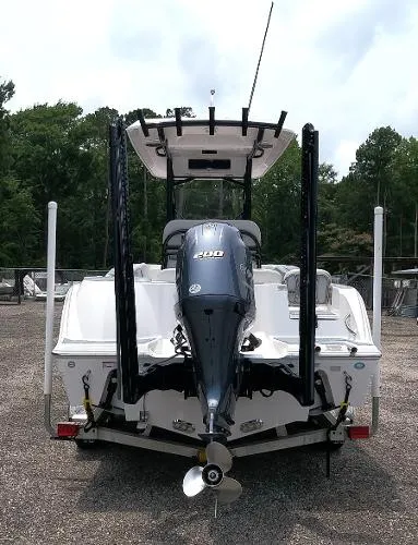 Slide: The Image of Sea Fox 228 Commander 2022 - 4