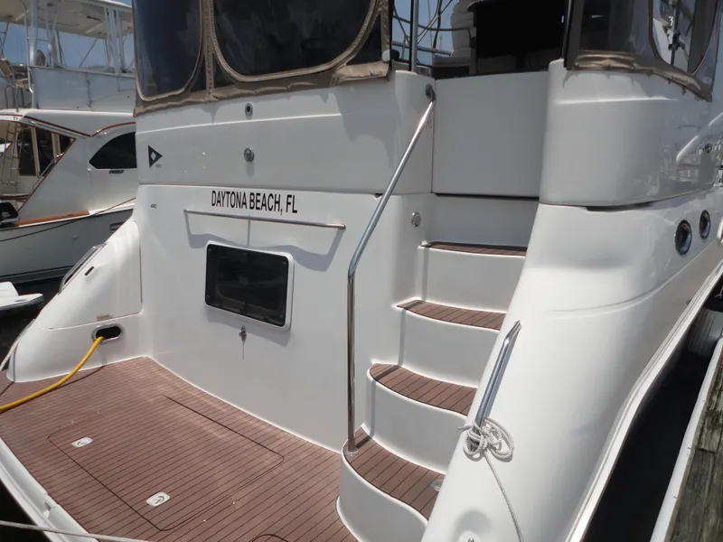 Slide: The Image of Sea Ray 420 Aft Cabin 2002 - 5
