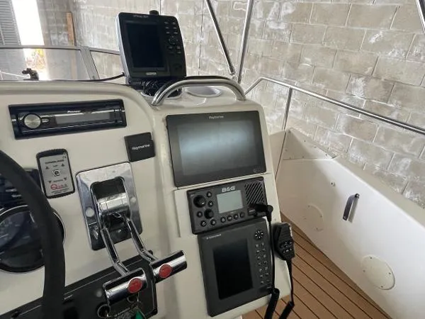 Slide: The Image of Silverton 352 Motor Yacht 1998 - 7