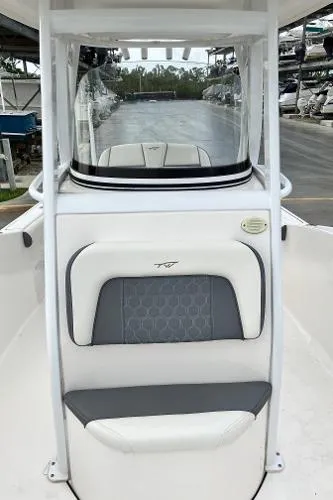 Slide: The Image of Tidewater 252 2017 - 4