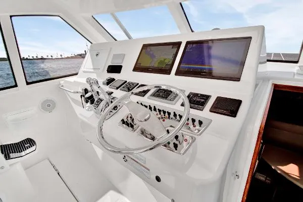 Slide: The Image of Cabo 40 Hardtop Express 2012 - 10
