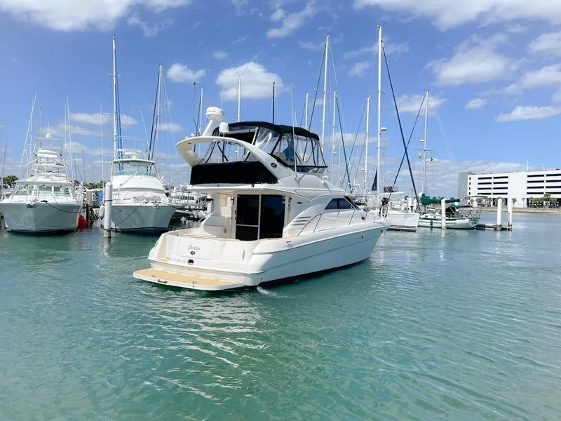 Slide: The Image of Sea Ray 40 Sedan Bridge 2001 - 0