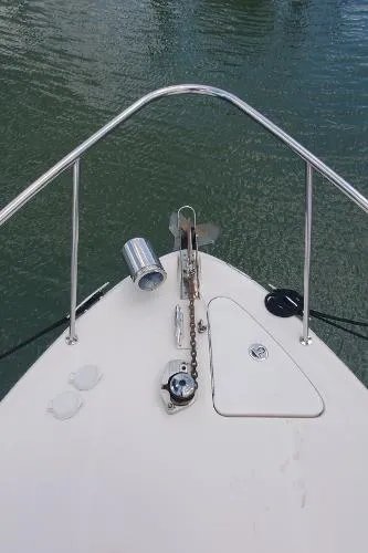 Slide: The Image of Sea Ray 31 2005 - 5