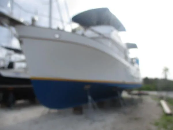 Slide: The Image of Marine Trader 44 Sundeck 1984 - 3