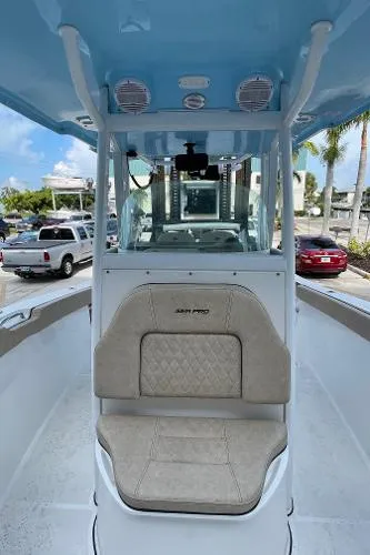 Slide: The Image of Sea Pro 259 Center Console 2022 - 11