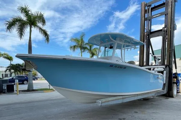Slide: The Image of Sea Pro 259 Center Console 2022 - 4