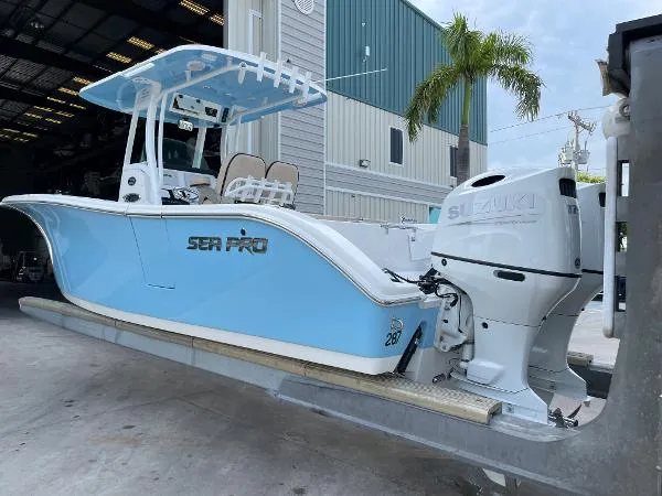 Slide: The Image of Sea Pro 259 Center Console 2022 - 6
