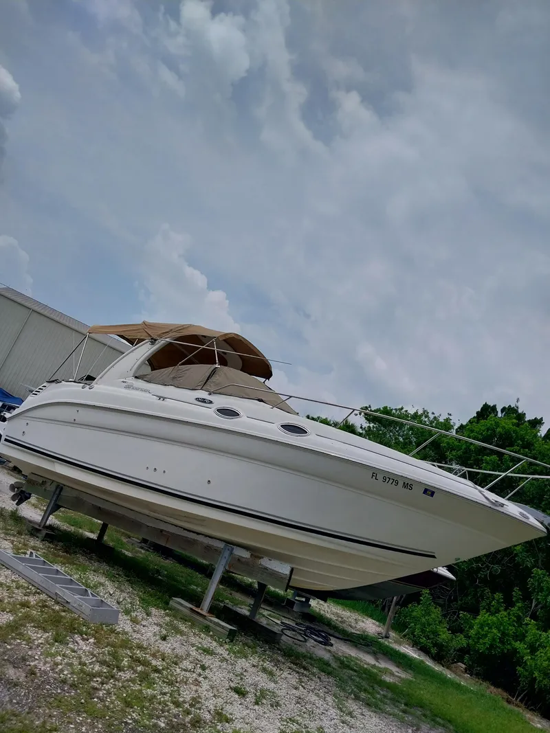 Slide: The Image of Sea Ray 260 Sundancer 2004 - 4