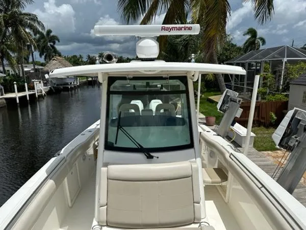 Slide: The Image of Boston Whaler 330 Outrage 2018 - 1