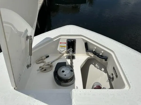 Slide: The Image of Boston Whaler 330 Outrage 2018 - 9