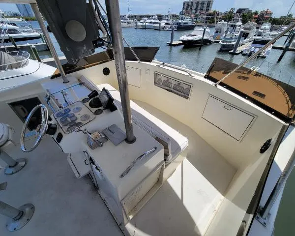 Slide: The Image of Ocean 55 Super Sport 1985 - 8