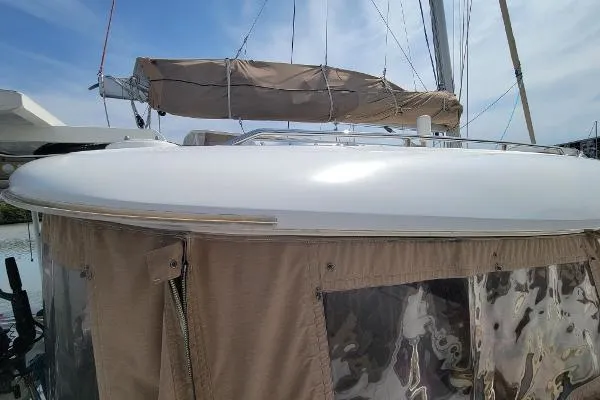 Slide: The Image of Lagoon 400 2011 - 11