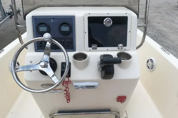 Slide: The Image of Scout 175 Sportfish 2020 - 10