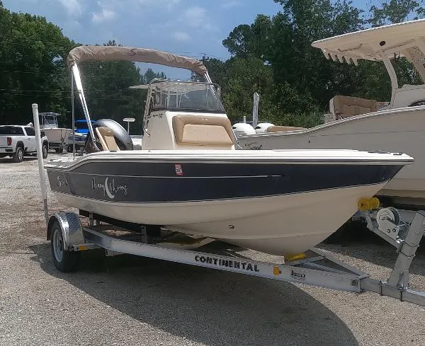 Slide: The Image of Scout 175 Sportfish 2020 - 2