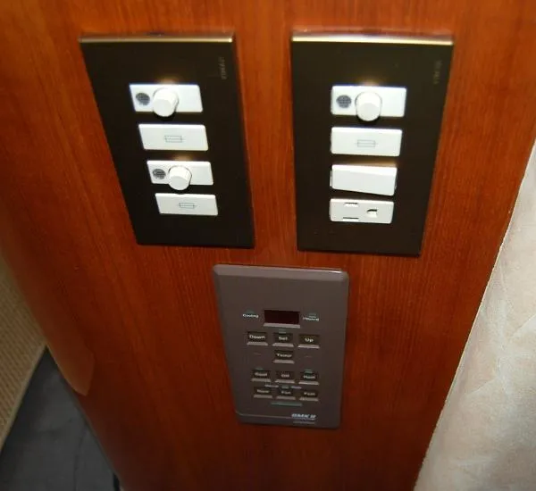 Slide: The Image of Egg Harbor 37 SportYacht 2002 - 10