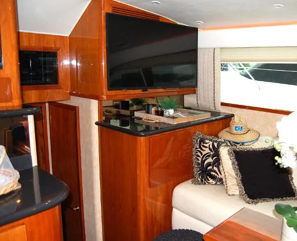 Slide: The Image of Egg Harbor 37 SportYacht 2002 - 6