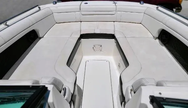 Slide: The Image of Sea Ray 270 SDX 2018 - 7