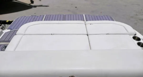 Slide: The Image of Sea Ray 270 SDX 2018 - 8