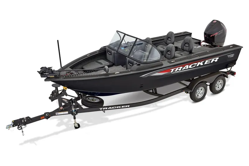 Slide: The Image of Tracker Targa V-19 Combo 2026 - 70