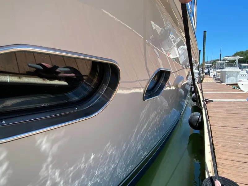 Slide: The Image of McKinna 47 Sedan 2001 - 7