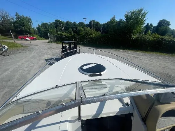 Slide: The Image of Four Winns 235 Sundowner 1994 - 9