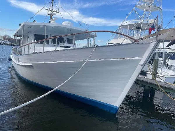 Slide: The Image of Custom Trawler Biloxi Lugger 1987 - 1