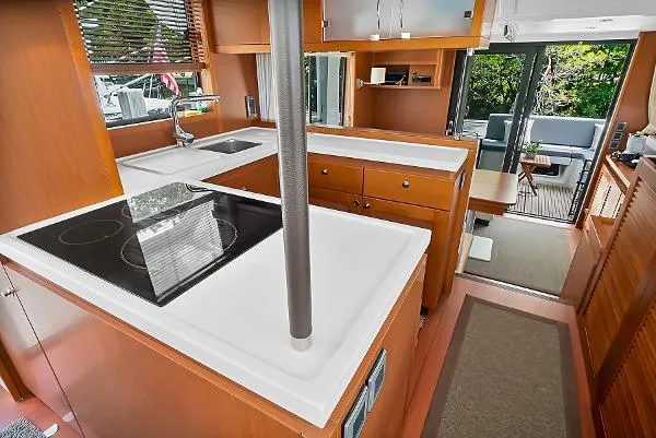 Slide: The Image of Beneteau Swift Trawler 50 2019 - 10