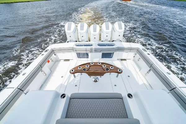 Slide: The Image of Valhalla Boatworks V-55 Center Console 2024 - 8