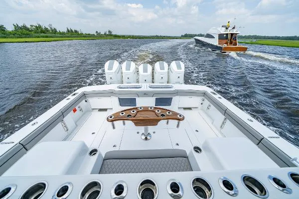 Slide: The Image of Valhalla Boatworks V-55 Center Console 2024 - 9